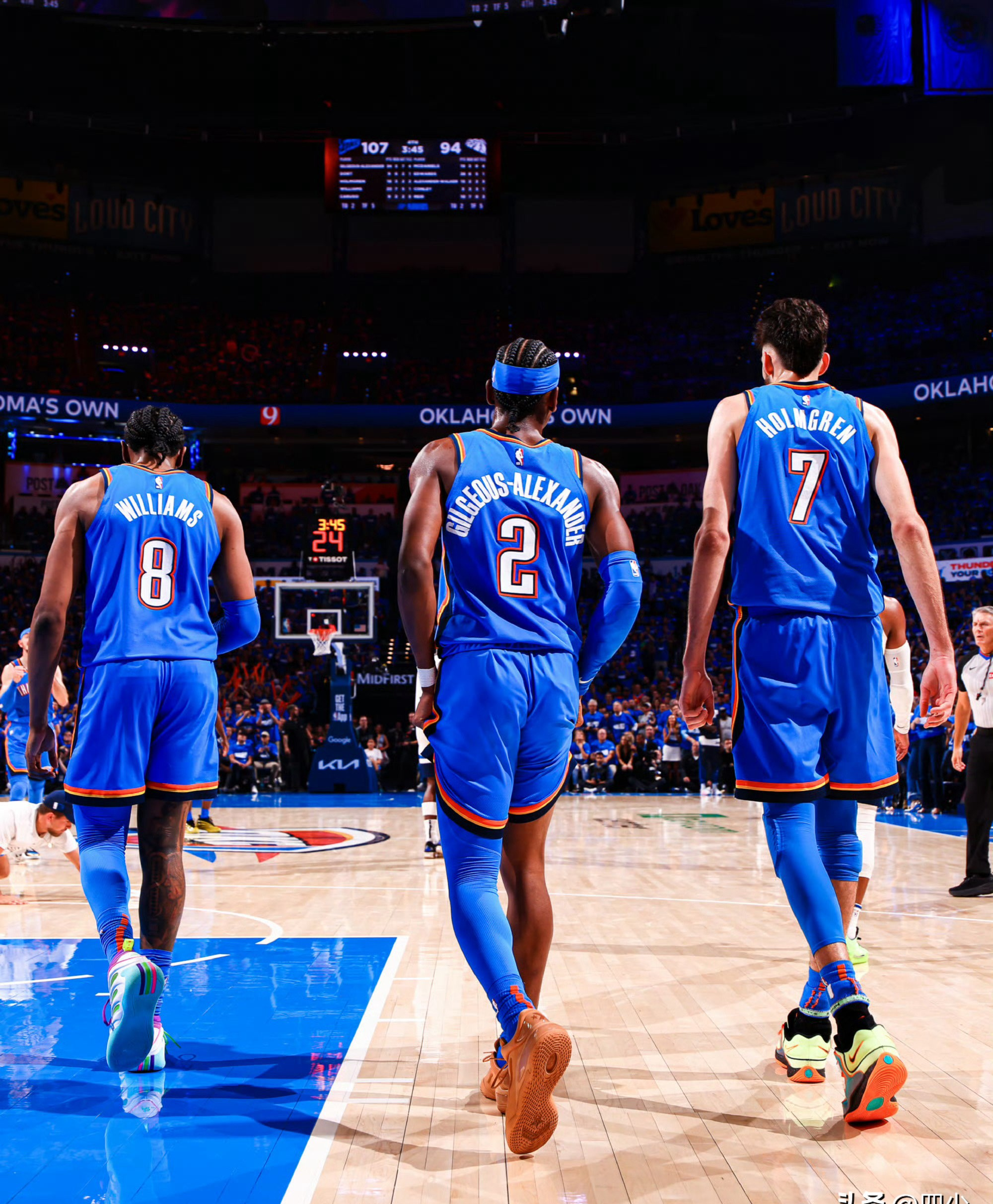 米乐注册网站包含今晨洛杉矶快船临场应变——NBA季后赛节点到来，引发热议，临场指挥获称赞的词条